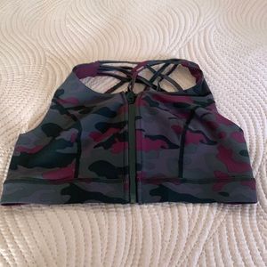Women’s sports bra